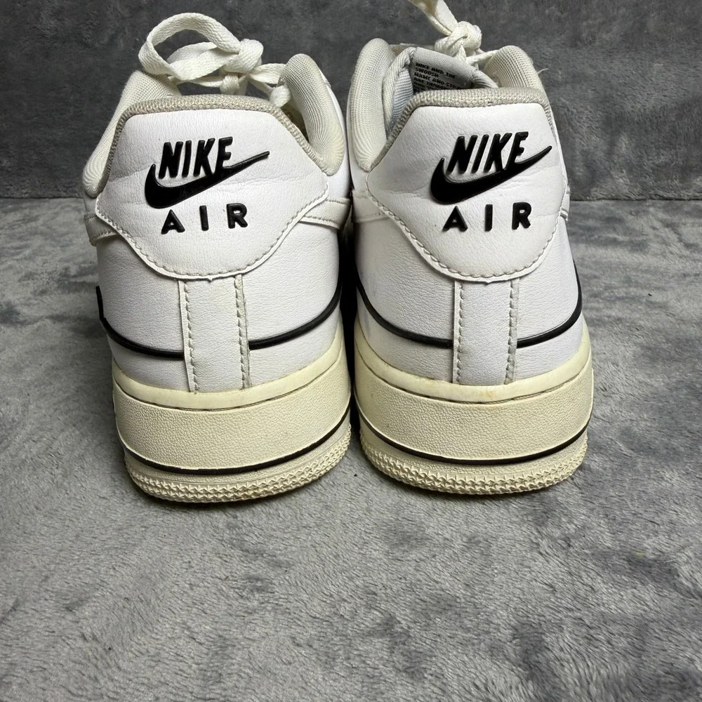 Nike Air Force 1 Mens SZ 10 Low 07 LV8 Utility White Black CJ1379-100